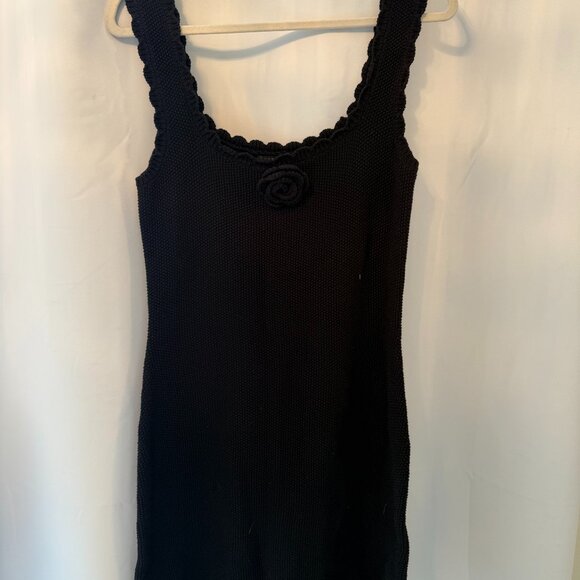 Black Knit Sleeveless Mini Dress with Scallop Trim and Rose Detail - Picture 1 of 1